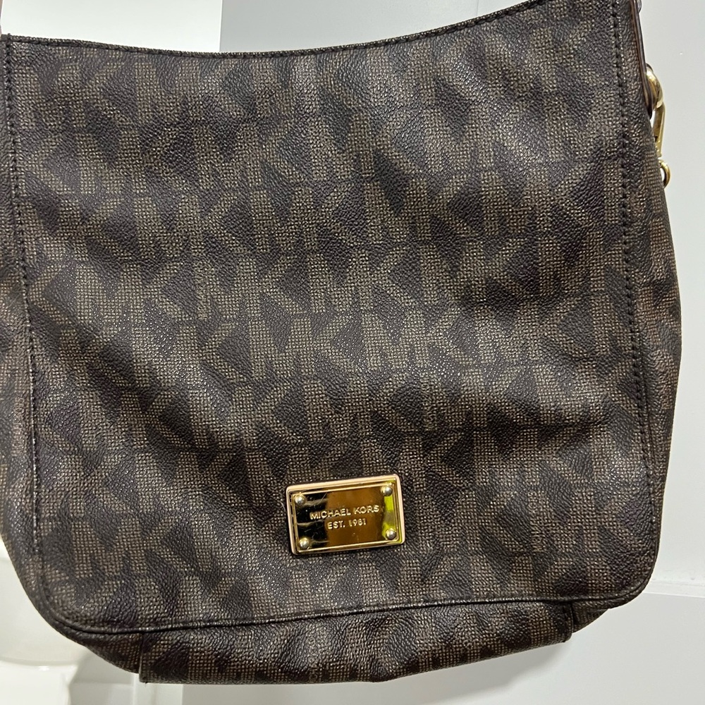 Michael Kors crossbody purse